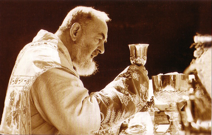 padre pio at Mass 2